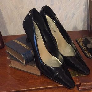 Size 8.5 Black Patent Heel